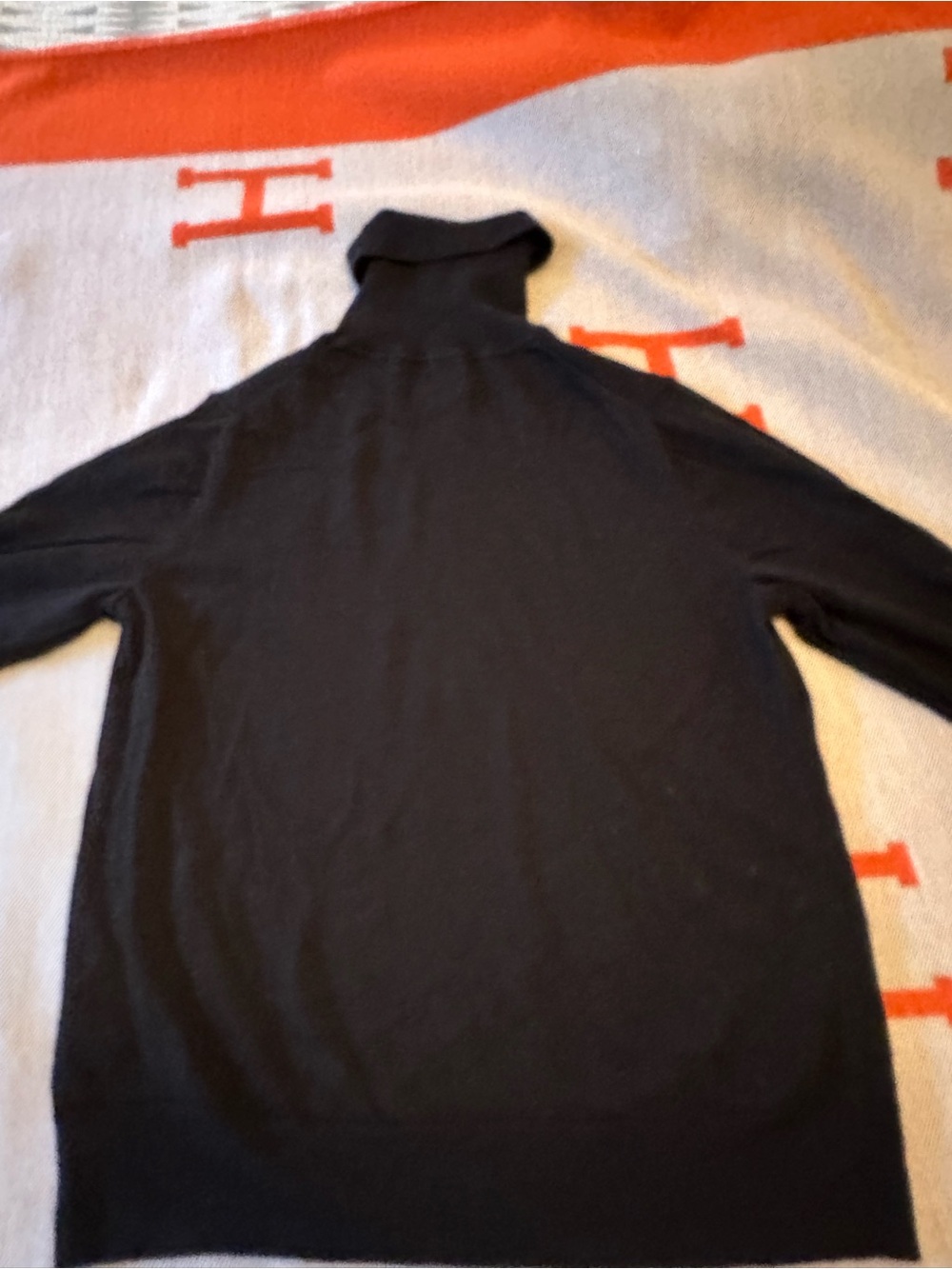 GAP Merino Turtleneck Sweater Black M Turtleneck Sweater